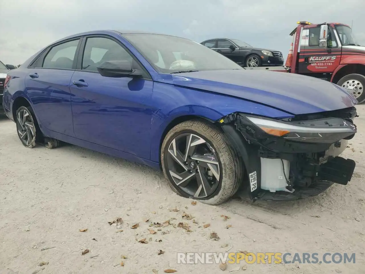 4 Photograph of a damaged car KMHLM4DG4SU891966 HYUNDAI ELANTRA 2025