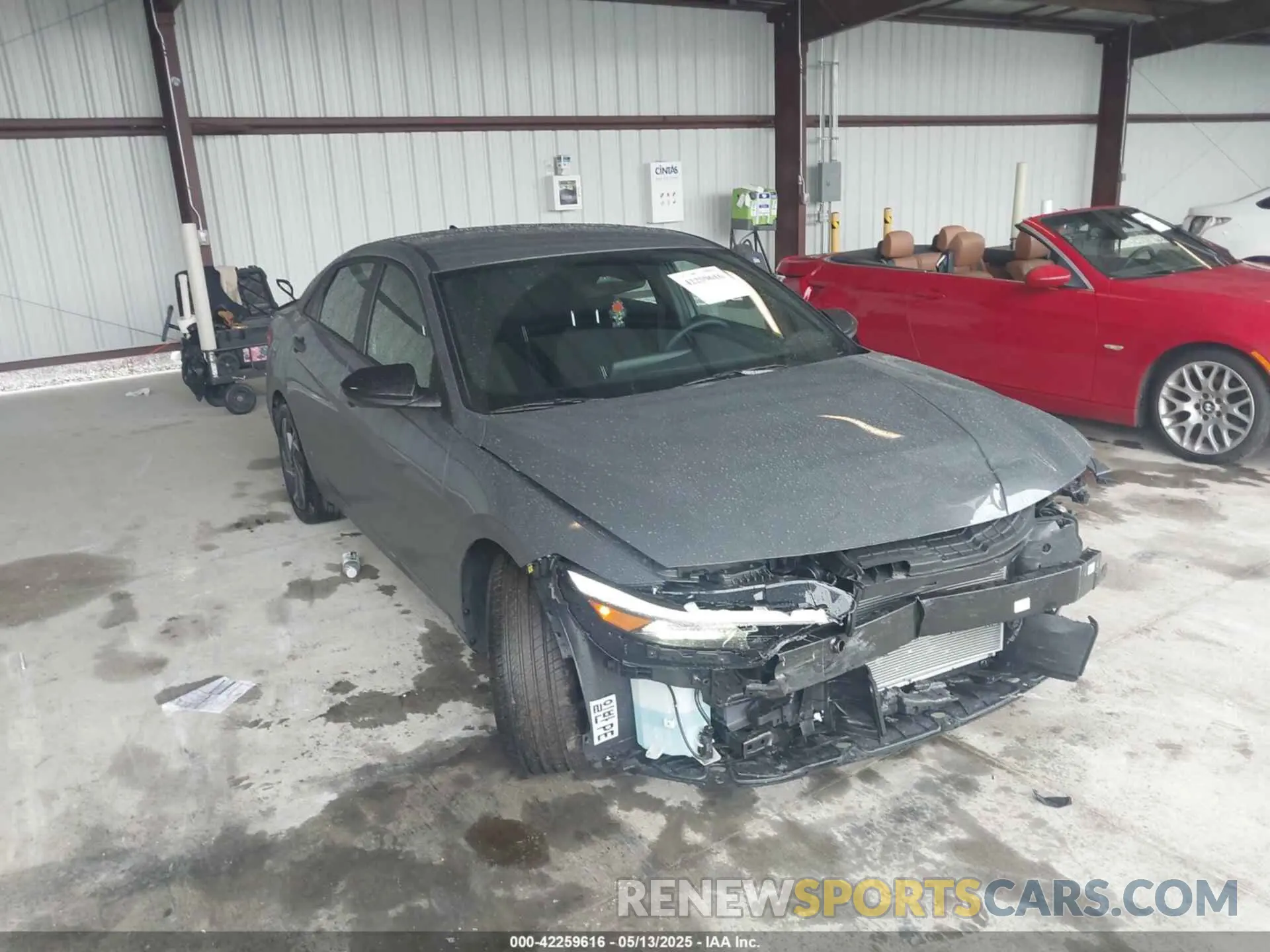 1 Photograph of a damaged car KMHLM4DG4SU914825 HYUNDAI ELANTRA 2025