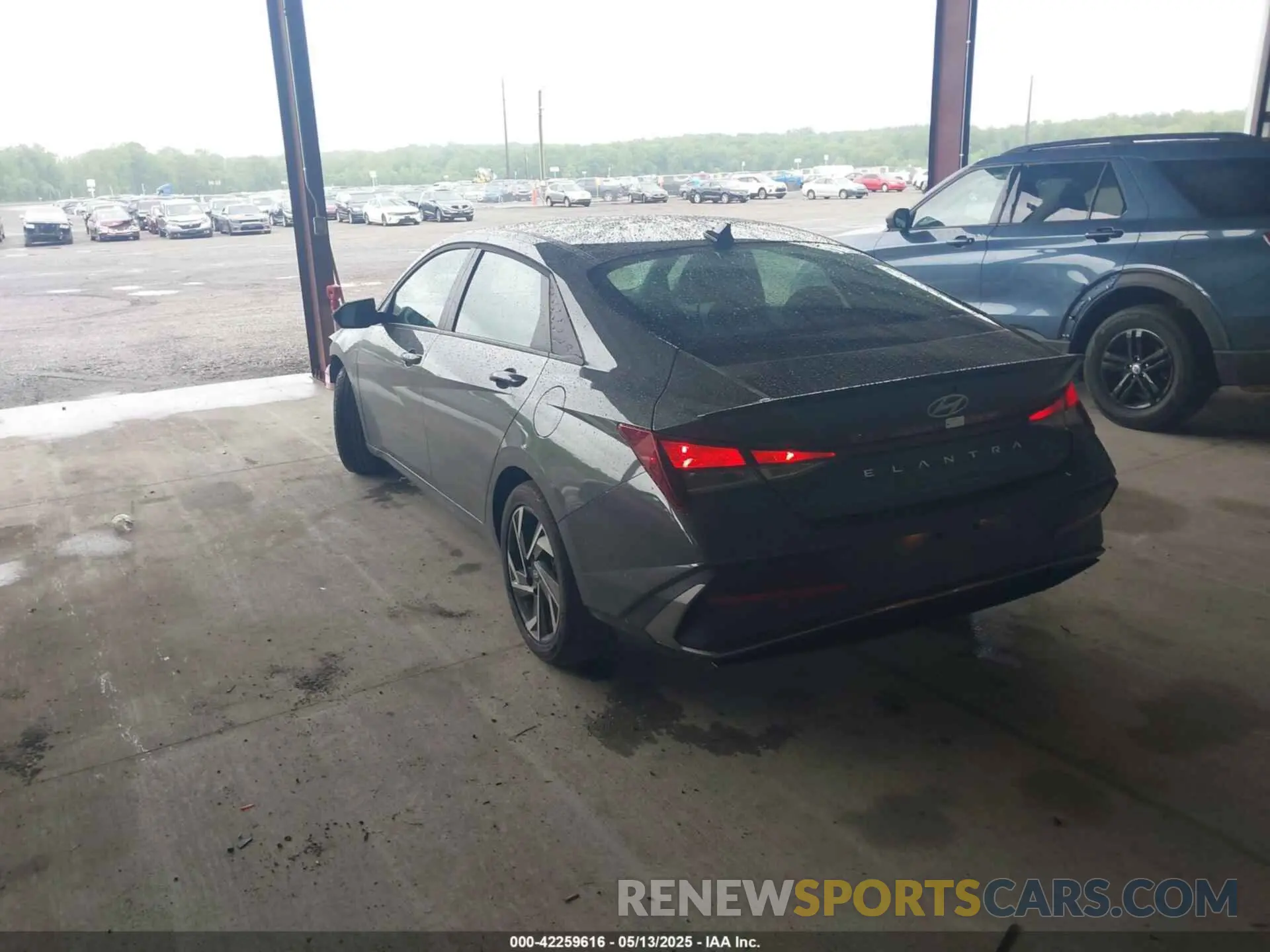 3 Photograph of a damaged car KMHLM4DG4SU914825 HYUNDAI ELANTRA 2025