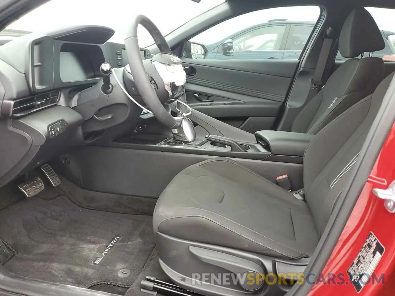 7 Photograph of a damaged car KMHLM4DG5SU896982 HYUNDAI ELANTRA 2025