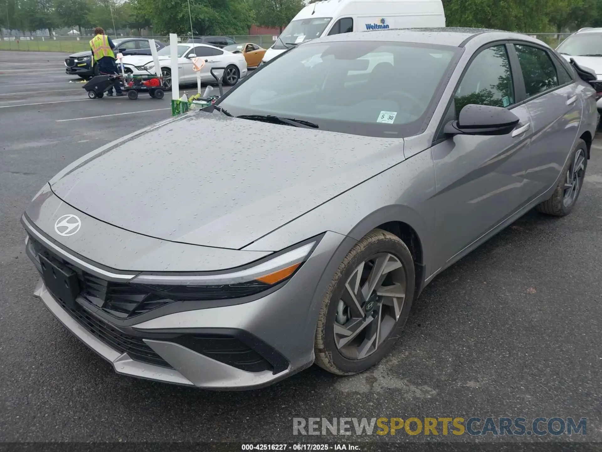 2 Photograph of a damaged car KMHLM4DG5SU987475 HYUNDAI ELANTRA 2025