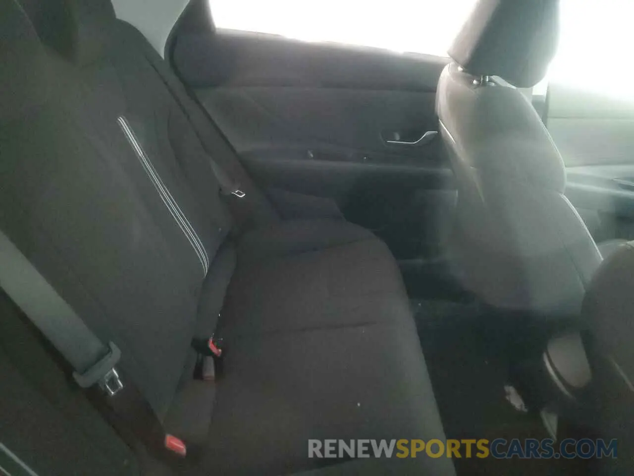 10 Photograph of a damaged car KMHLM4DG6SU864025 HYUNDAI ELANTRA 2025