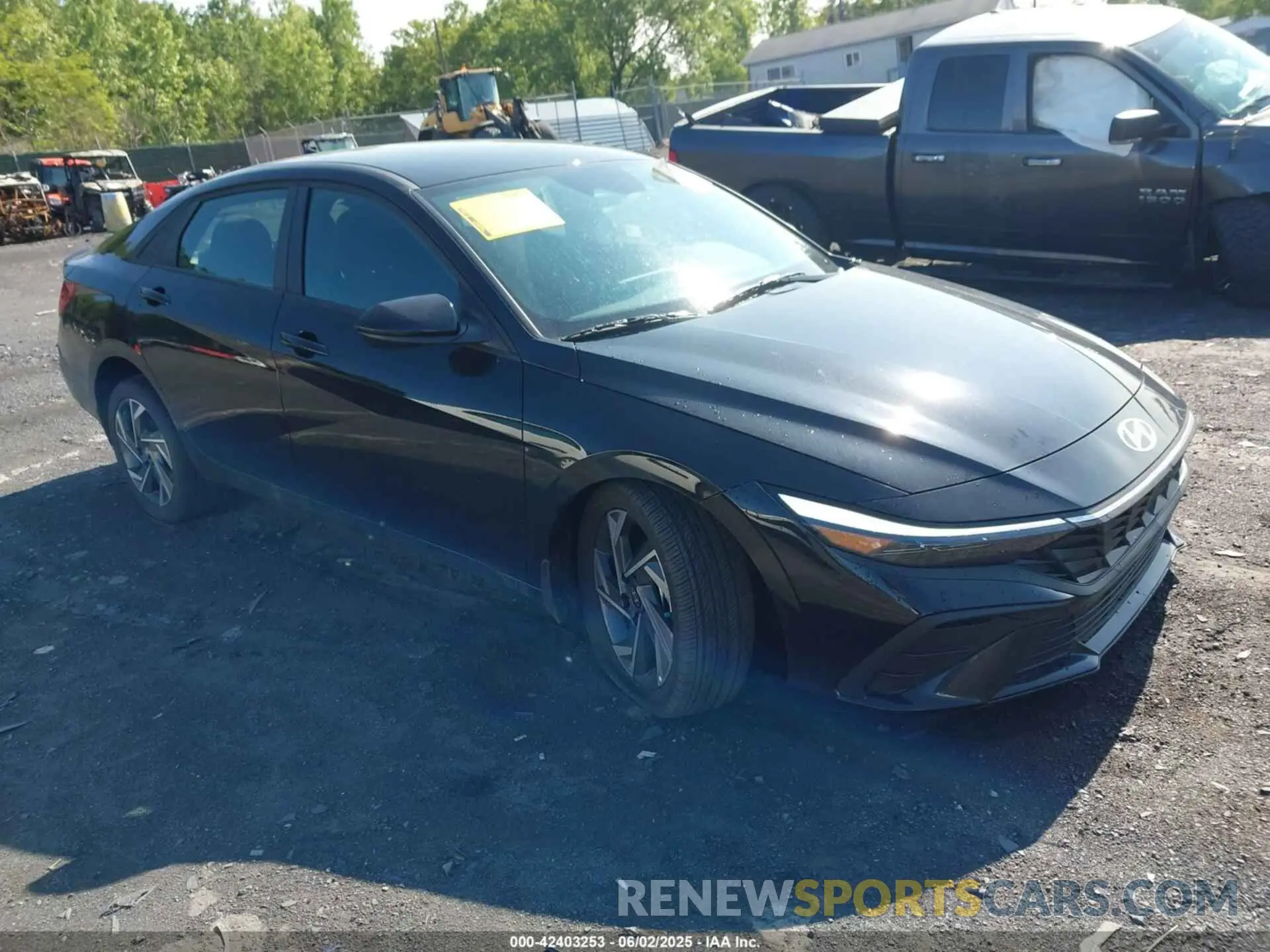 1 Photograph of a damaged car KMHLM4DG6SU933151 HYUNDAI ELANTRA 2025