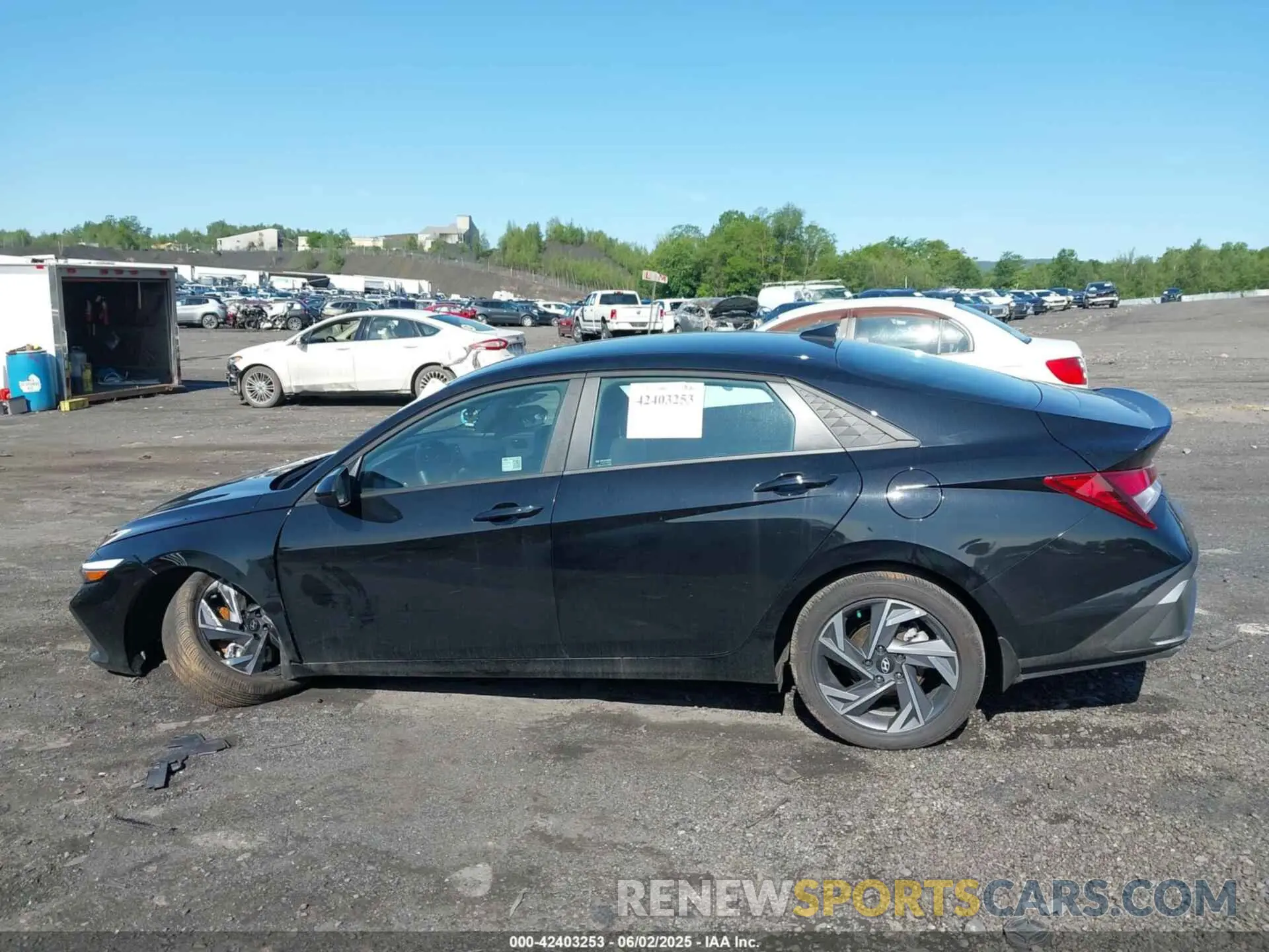 14 Photograph of a damaged car KMHLM4DG6SU933151 HYUNDAI ELANTRA 2025
