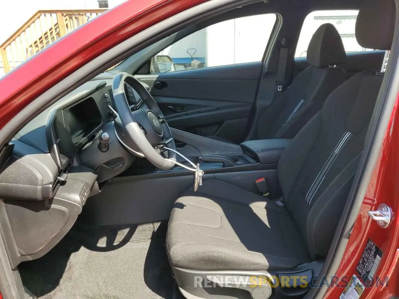 7 Photograph of a damaged car KMHLM4DG6SU936471 HYUNDAI ELANTRA 2025