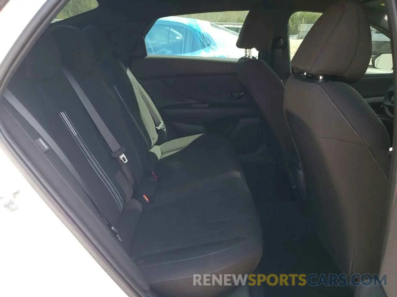 10 Photograph of a damaged car KMHLM4DG7SU875664 HYUNDAI ELANTRA 2025