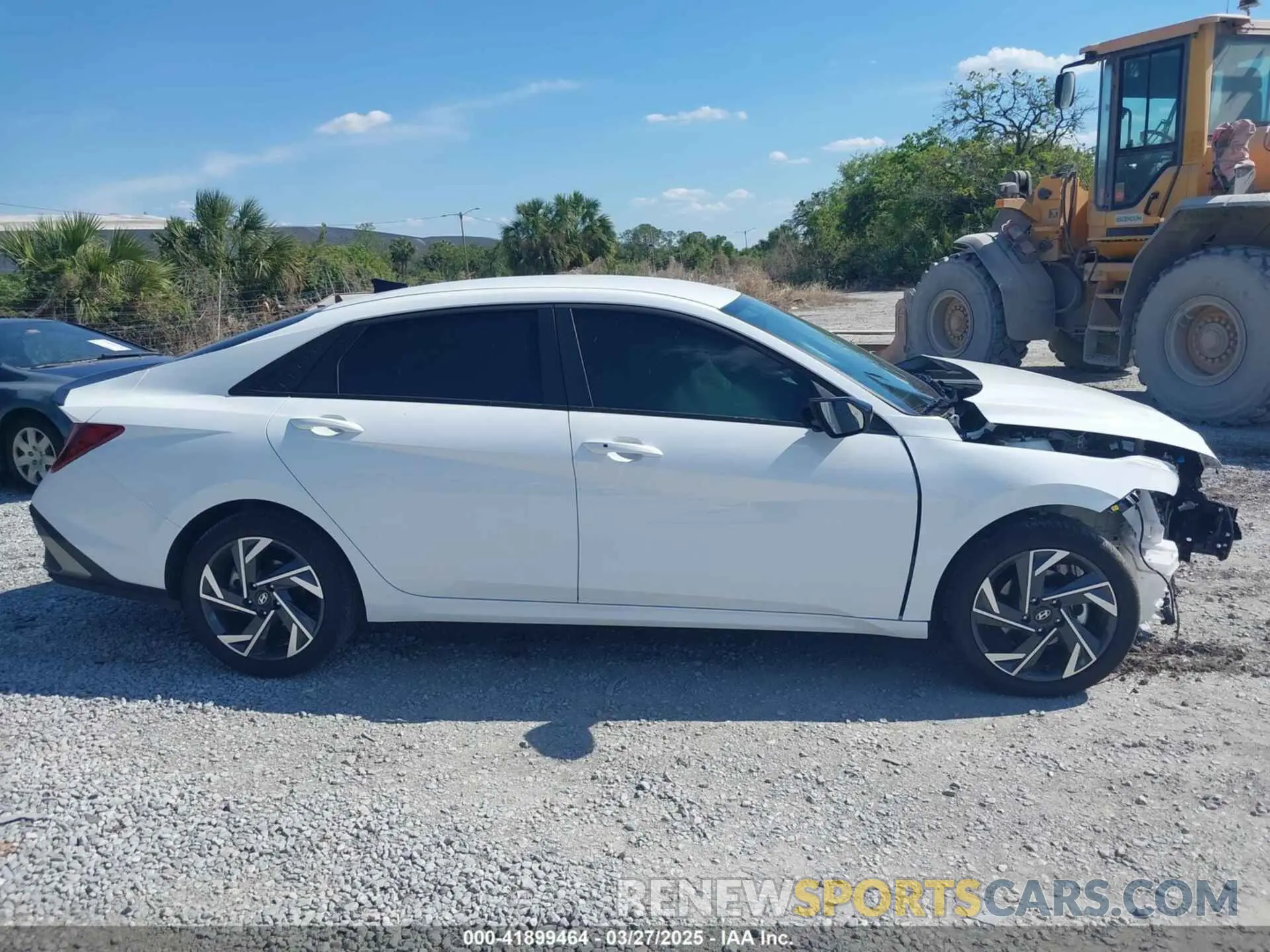 14 Photograph of a damaged car KMHLM4DG7SU903012 HYUNDAI ELANTRA 2025