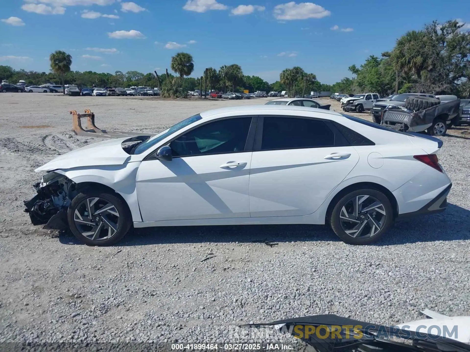 15 Photograph of a damaged car KMHLM4DG7SU903012 HYUNDAI ELANTRA 2025