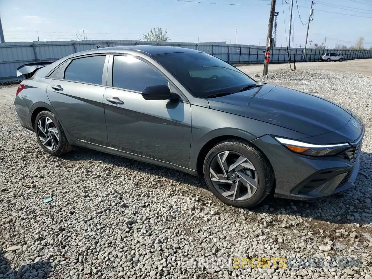 4 Photograph of a damaged car KMHLM4DG7SU932767 HYUNDAI ELANTRA 2025
