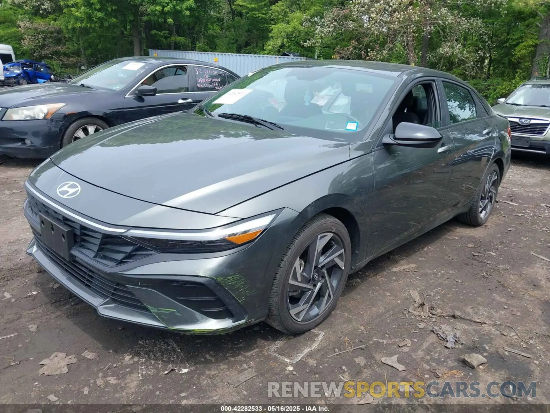 2 Photograph of a damaged car KMHLM4DG8SU874703 HYUNDAI ELANTRA 2025