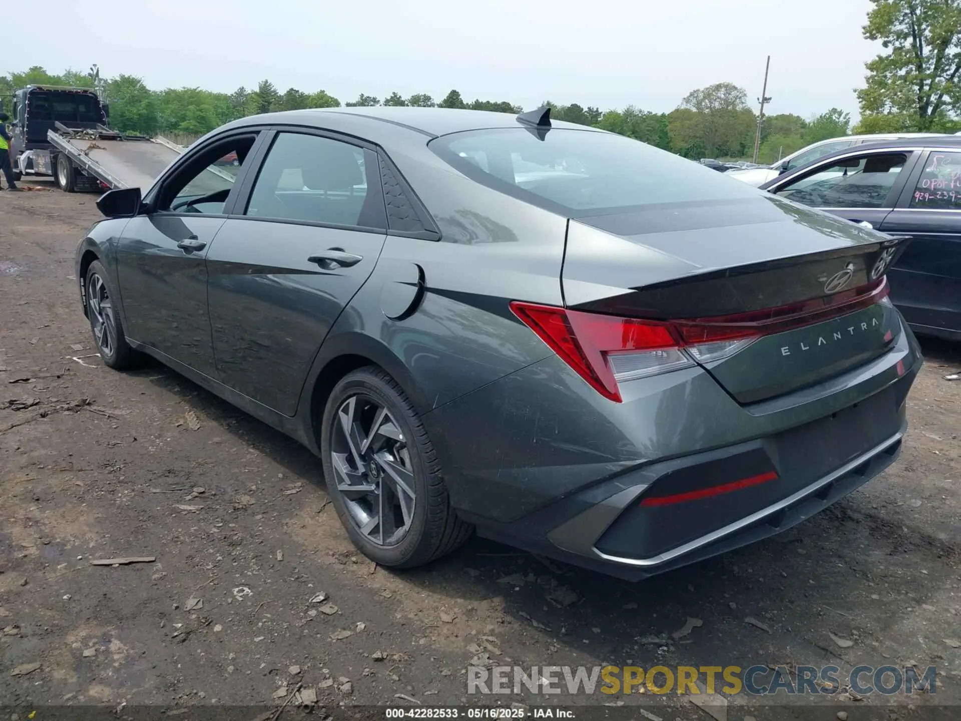 3 Photograph of a damaged car KMHLM4DG8SU874703 HYUNDAI ELANTRA 2025