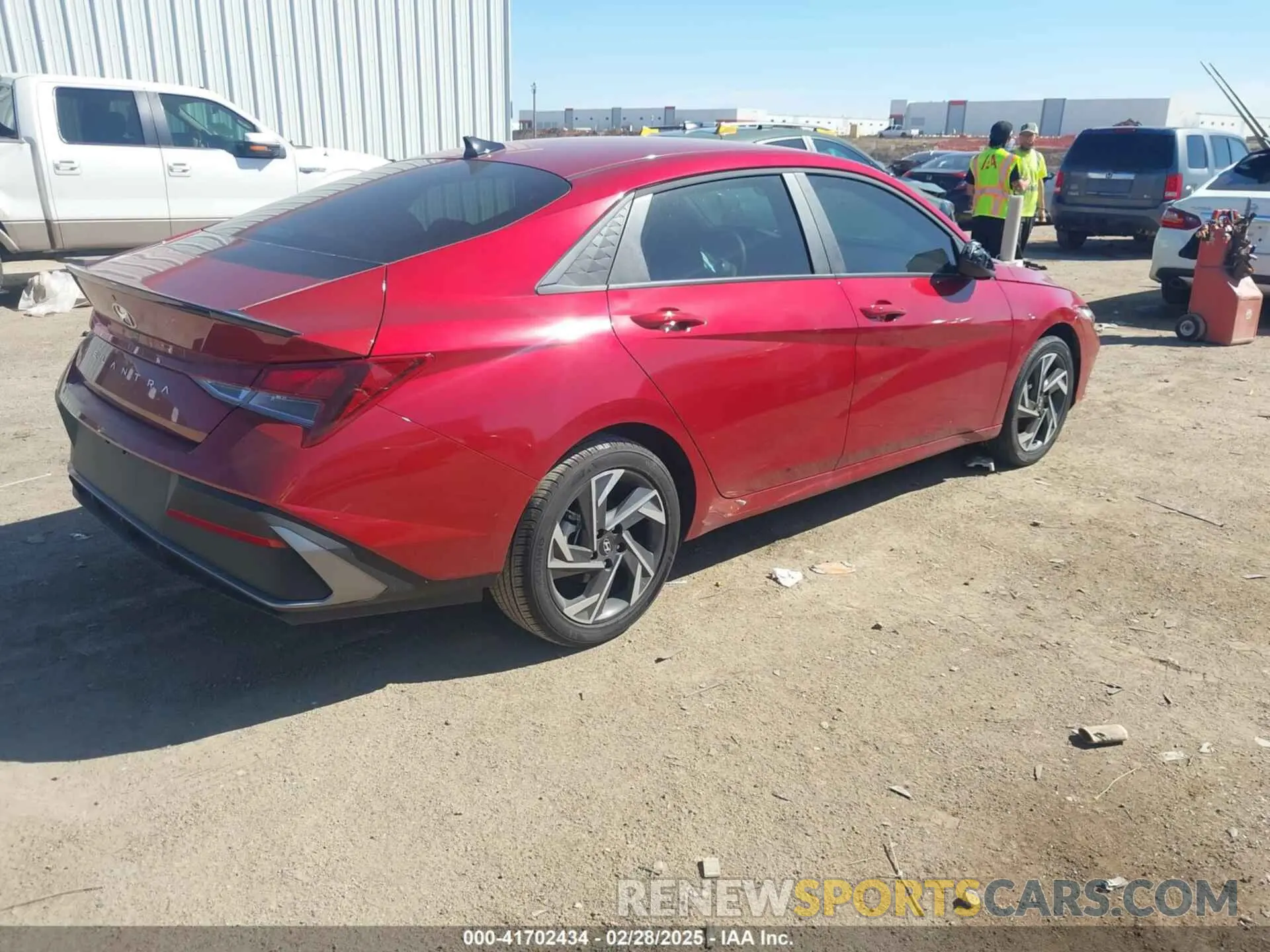 4 Photograph of a damaged car KMHLM4DG8SU877861 HYUNDAI ELANTRA 2025
