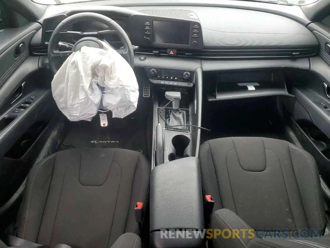 8 Photograph of a damaged car KMHLM4DG8SU898659 HYUNDAI ELANTRA 2025