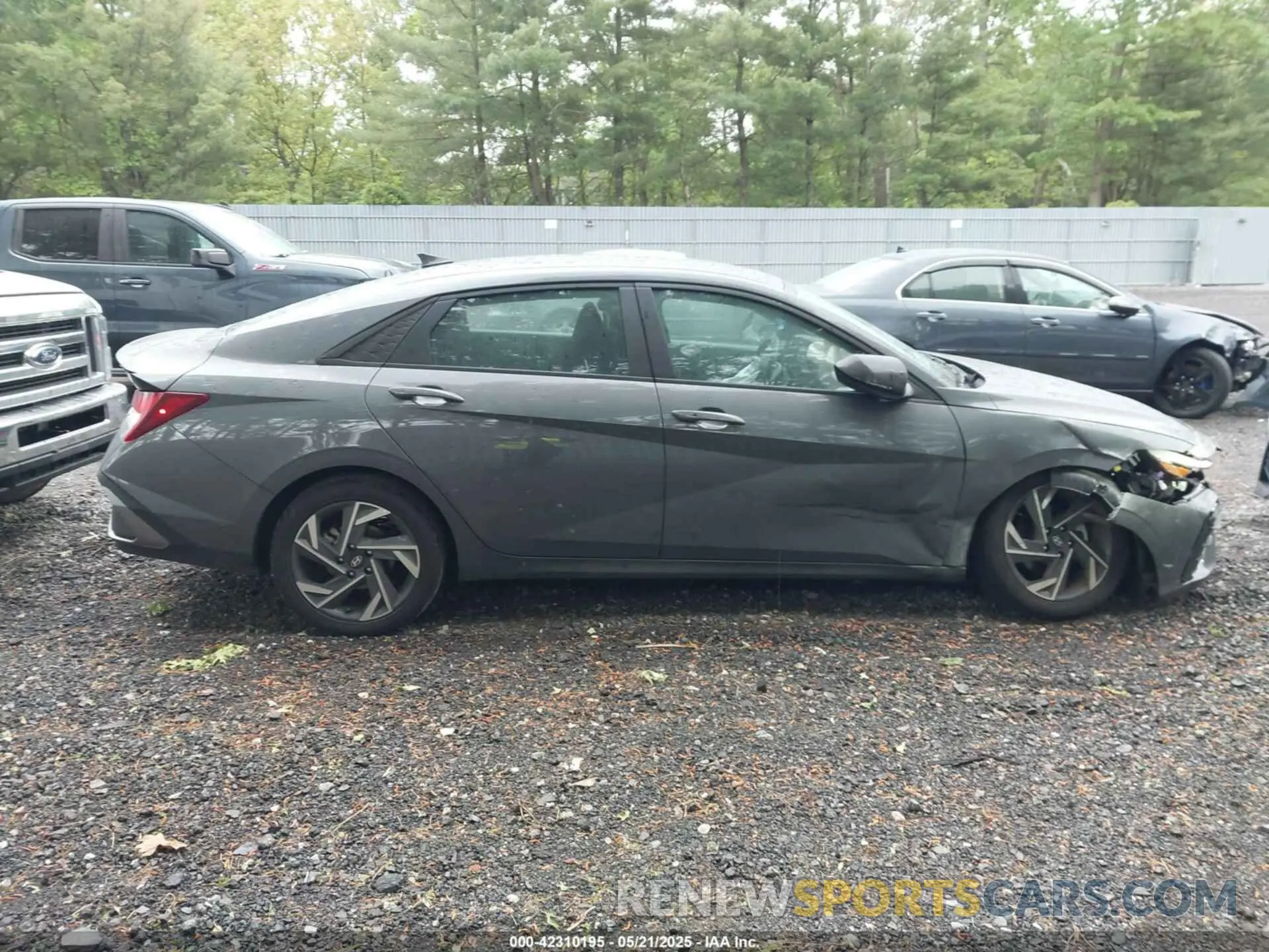 13 Photograph of a damaged car KMHLM4DG9SU876511 HYUNDAI ELANTRA 2025