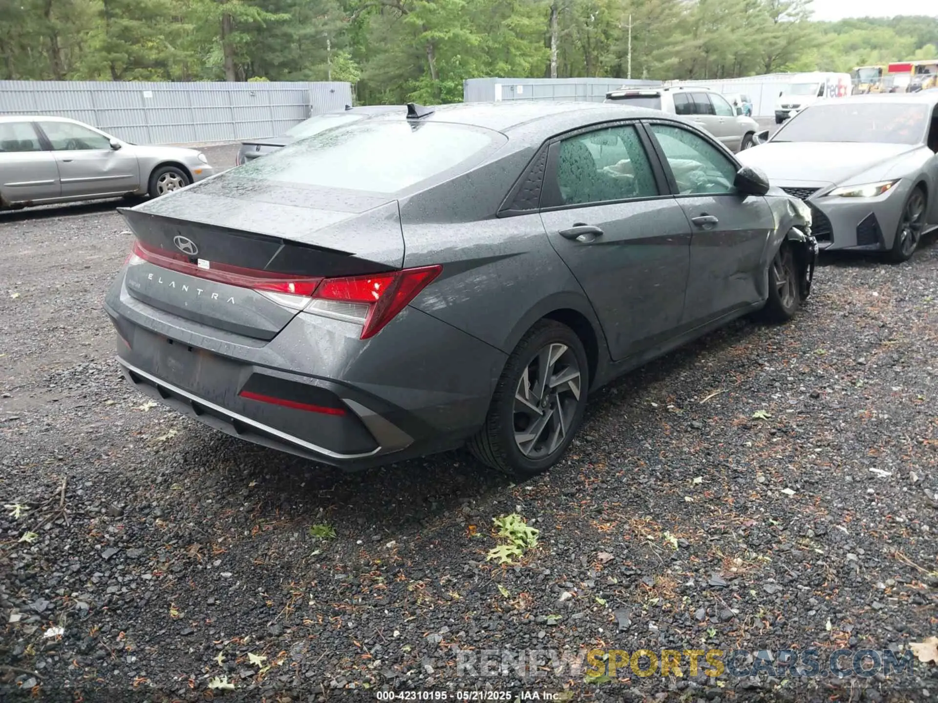 4 Photograph of a damaged car KMHLM4DG9SU876511 HYUNDAI ELANTRA 2025
