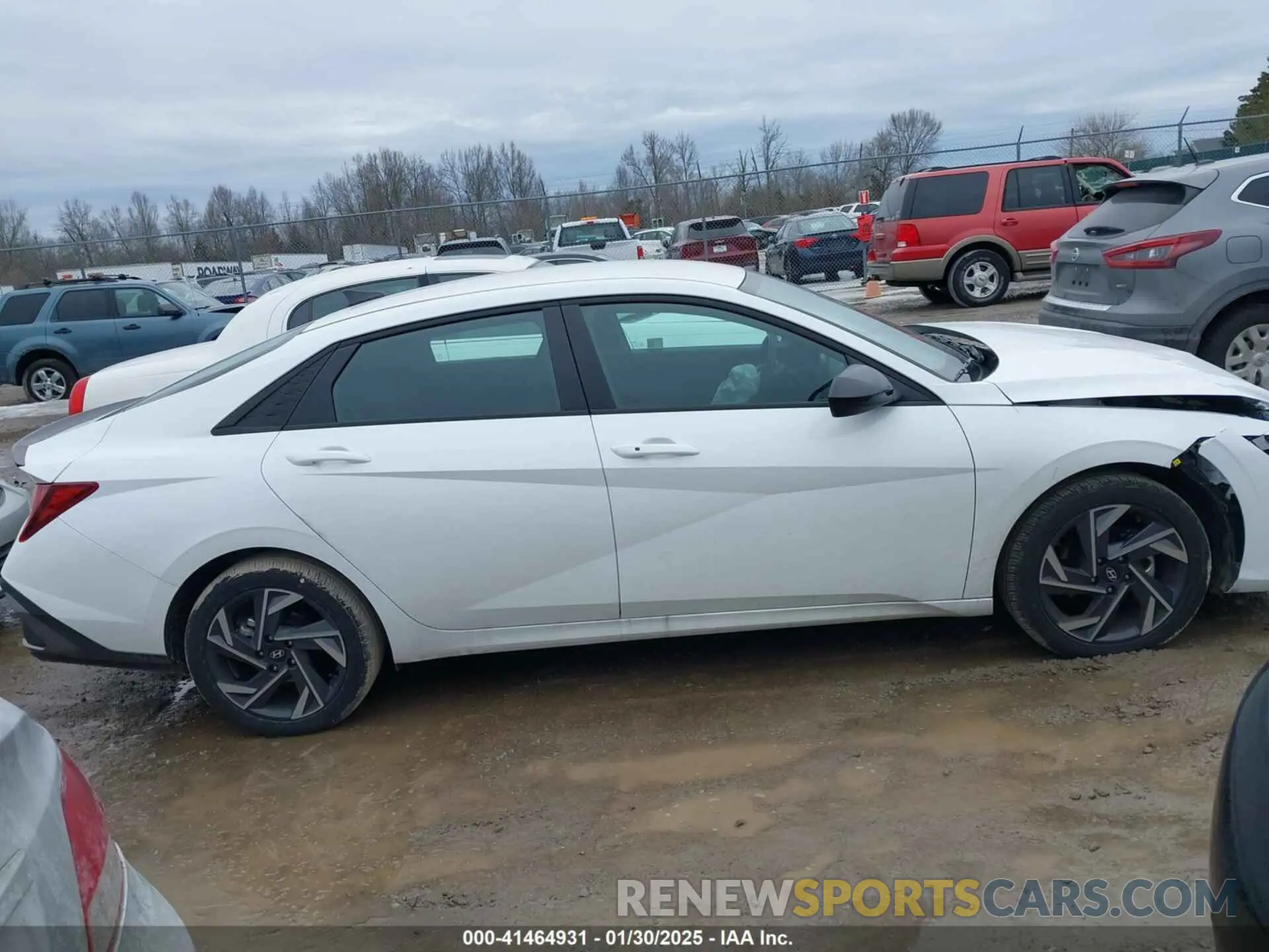 14 Photograph of a damaged car KMHLM4DG9SU881711 HYUNDAI ELANTRA 2025