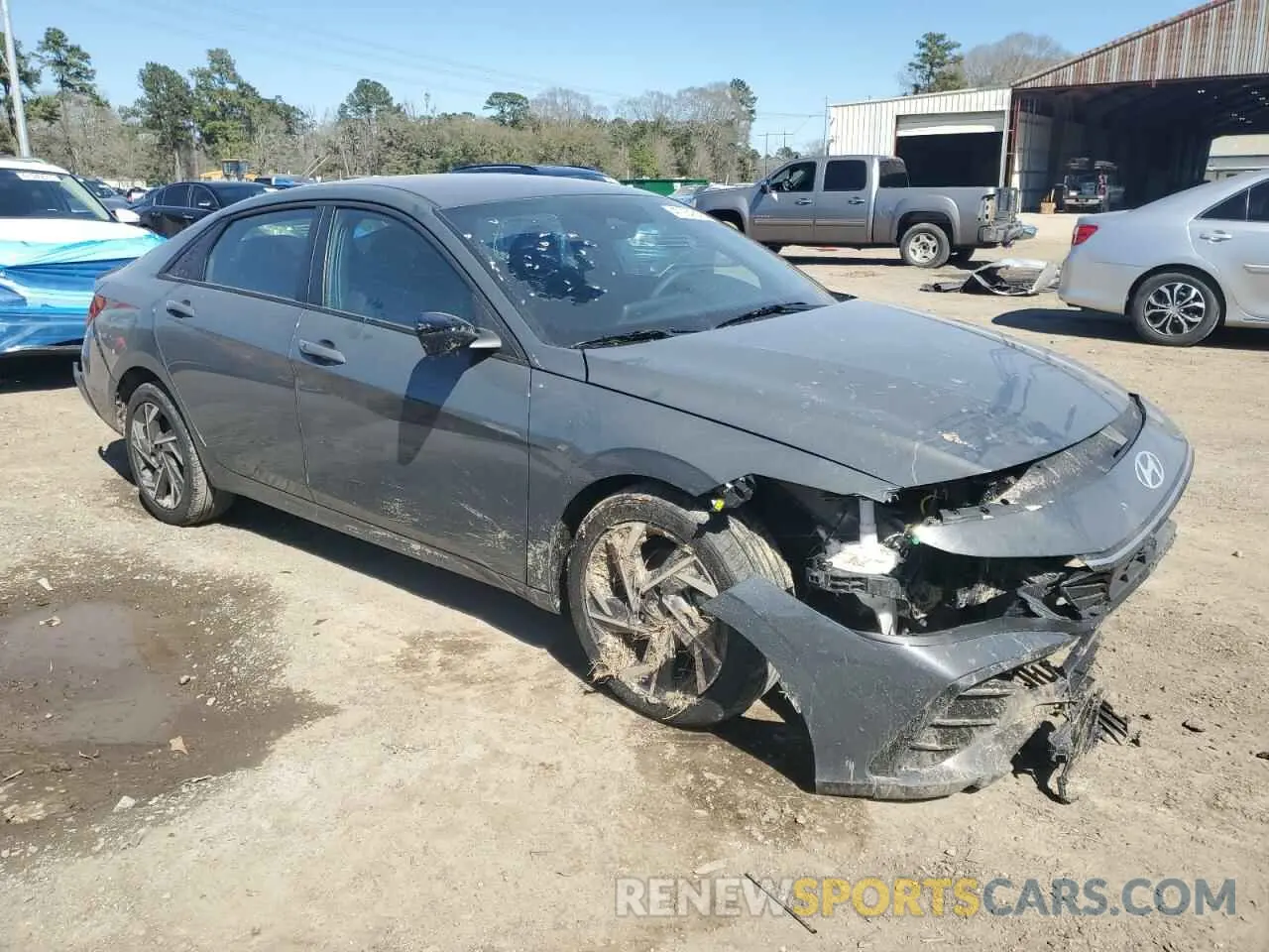 4 Photograph of a damaged car KMHLM4DG9SU935041 HYUNDAI ELANTRA 2025