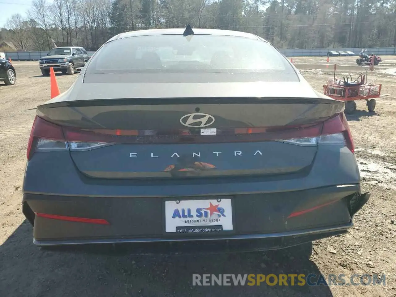 6 Photograph of a damaged car KMHLM4DG9SU935041 HYUNDAI ELANTRA 2025