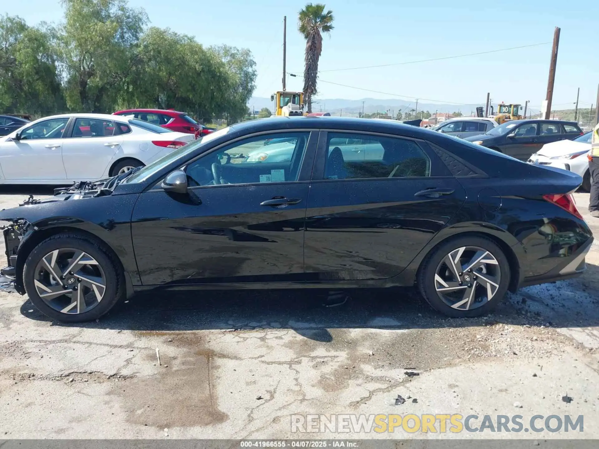 15 Photograph of a damaged car KMHLM4DG9SU975670 HYUNDAI ELANTRA 2025