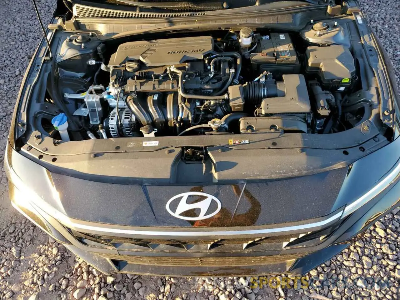11 Photograph of a damaged car KMHLM4DGXSU868319 HYUNDAI ELANTRA 2025