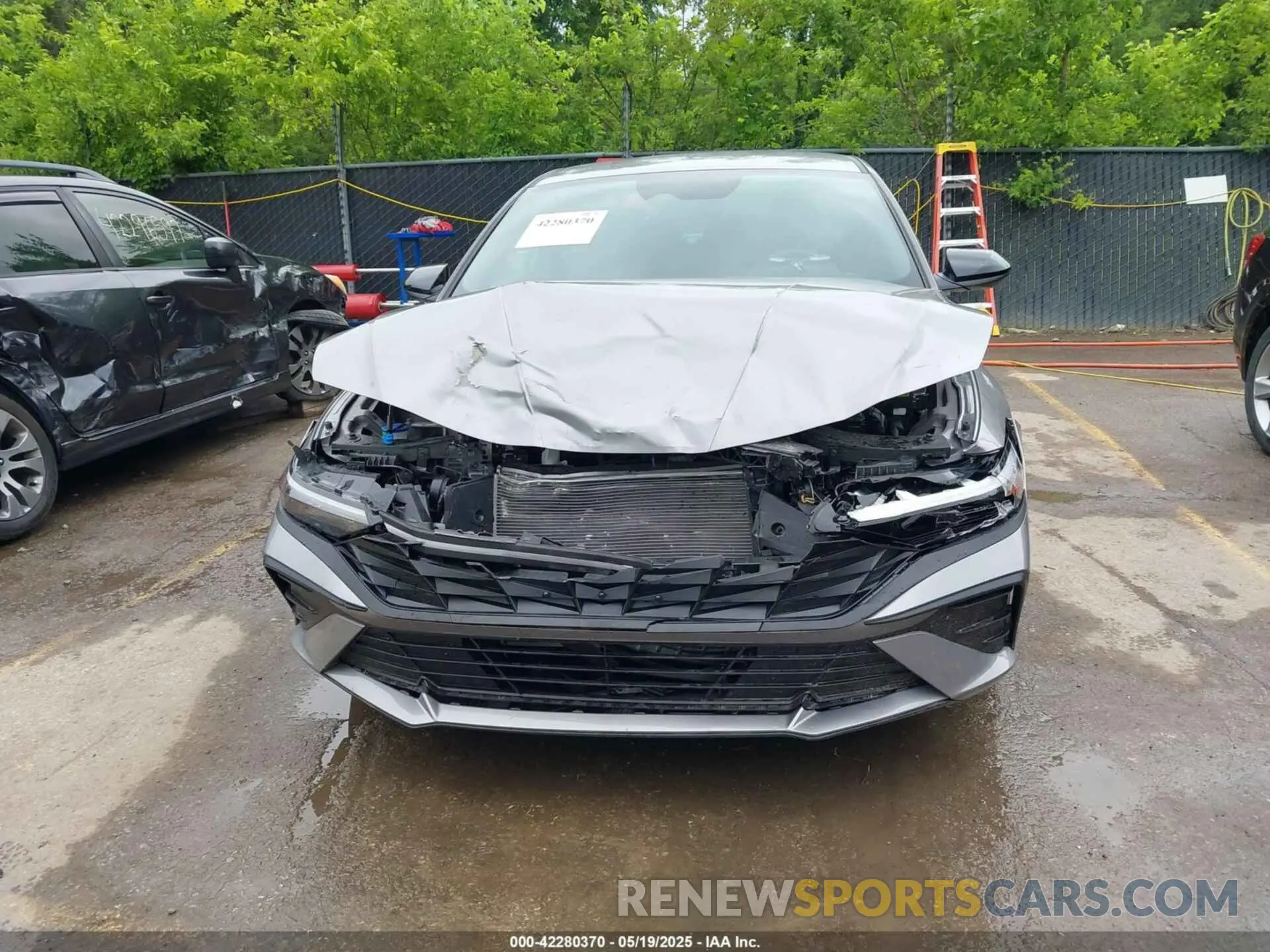 12 Photograph of a damaged car KMHLM4DGXSU879076 HYUNDAI ELANTRA 2025