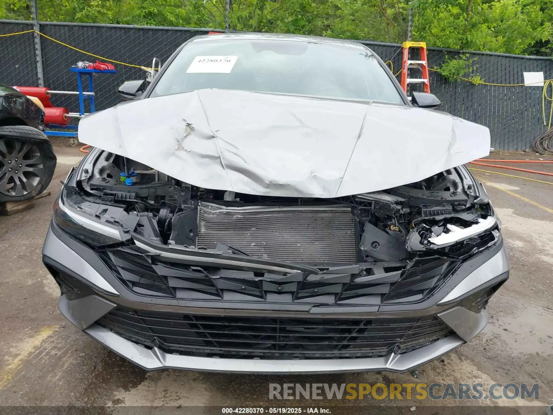 6 Photograph of a damaged car KMHLM4DGXSU879076 HYUNDAI ELANTRA 2025