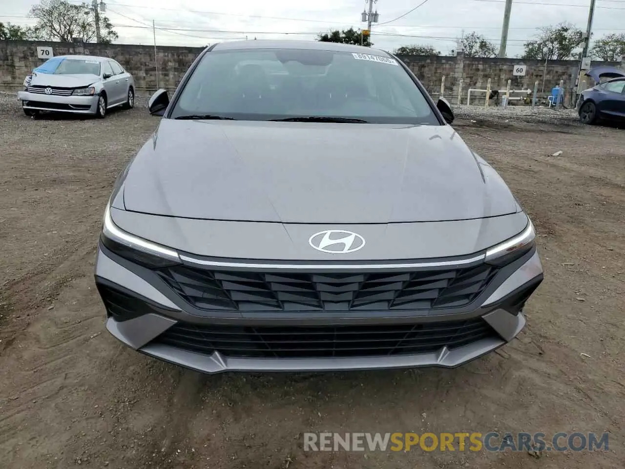5 Photograph of a damaged car KMHLM4DGXSU893186 HYUNDAI ELANTRA 2025