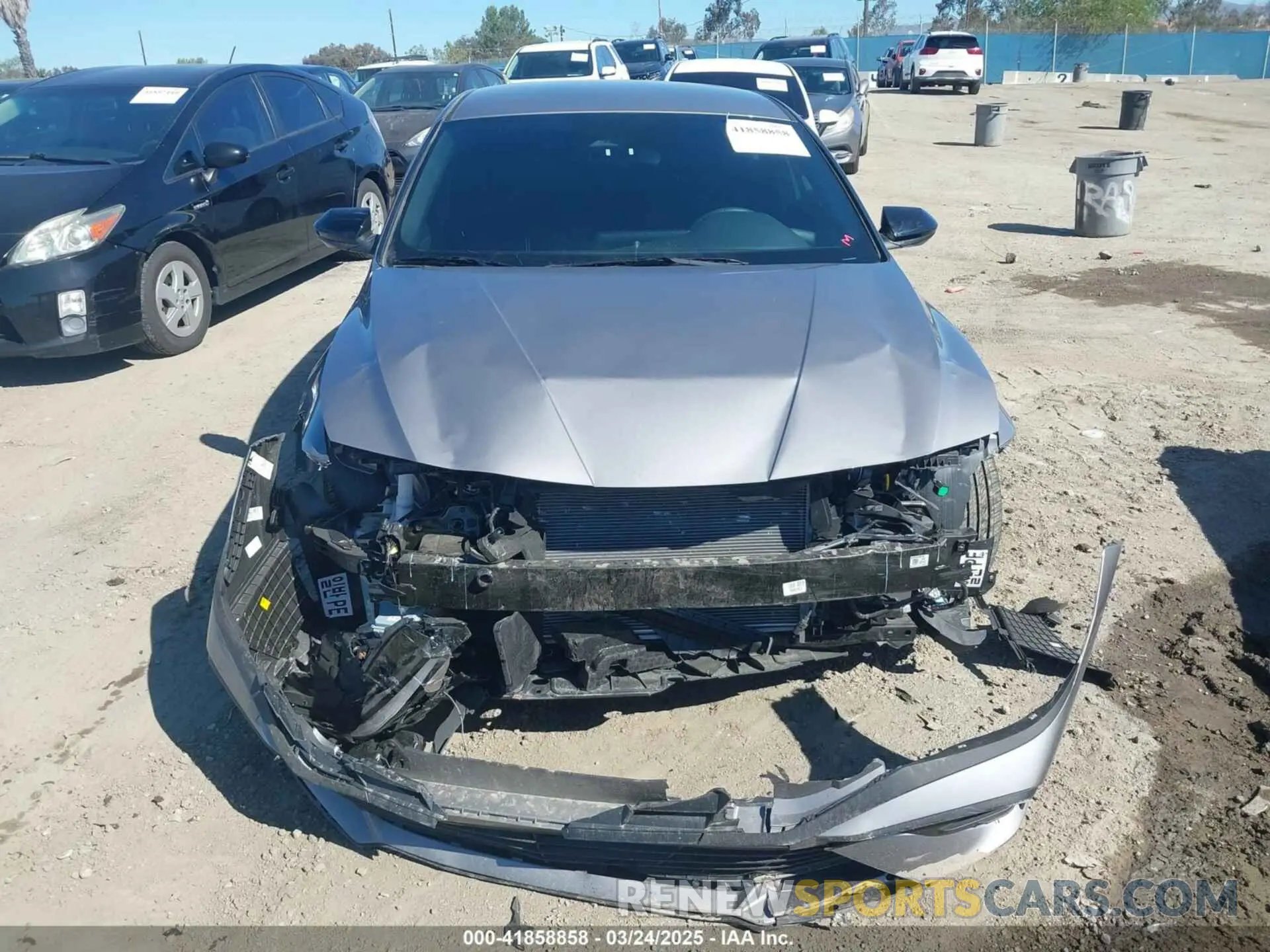 13 Photograph of a damaged car KMHLM4DGXSU905482 HYUNDAI ELANTRA 2025