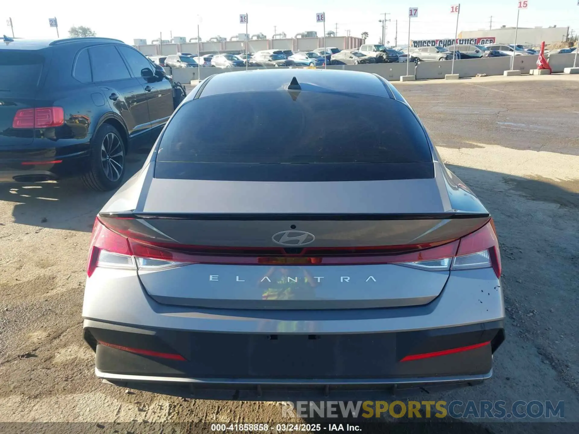 17 Photograph of a damaged car KMHLM4DGXSU905482 HYUNDAI ELANTRA 2025
