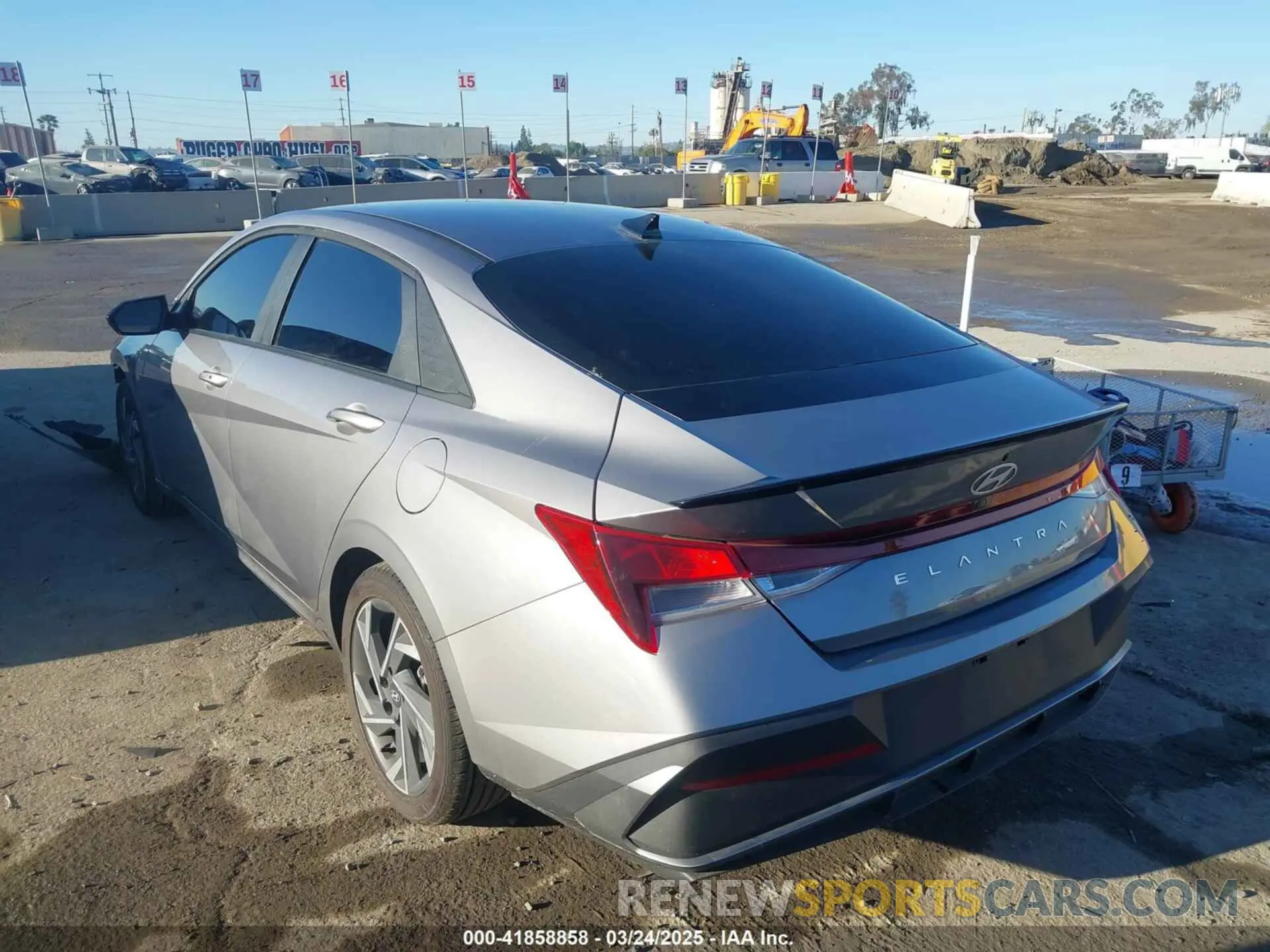 3 Photograph of a damaged car KMHLM4DGXSU905482 HYUNDAI ELANTRA 2025