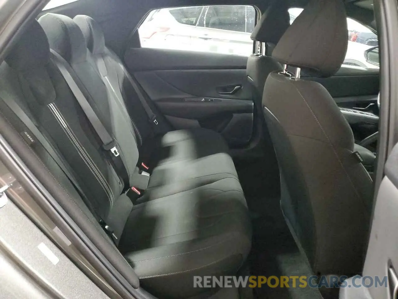 10 Photograph of a damaged car KMHLM4DGXSU927305 HYUNDAI ELANTRA 2025
