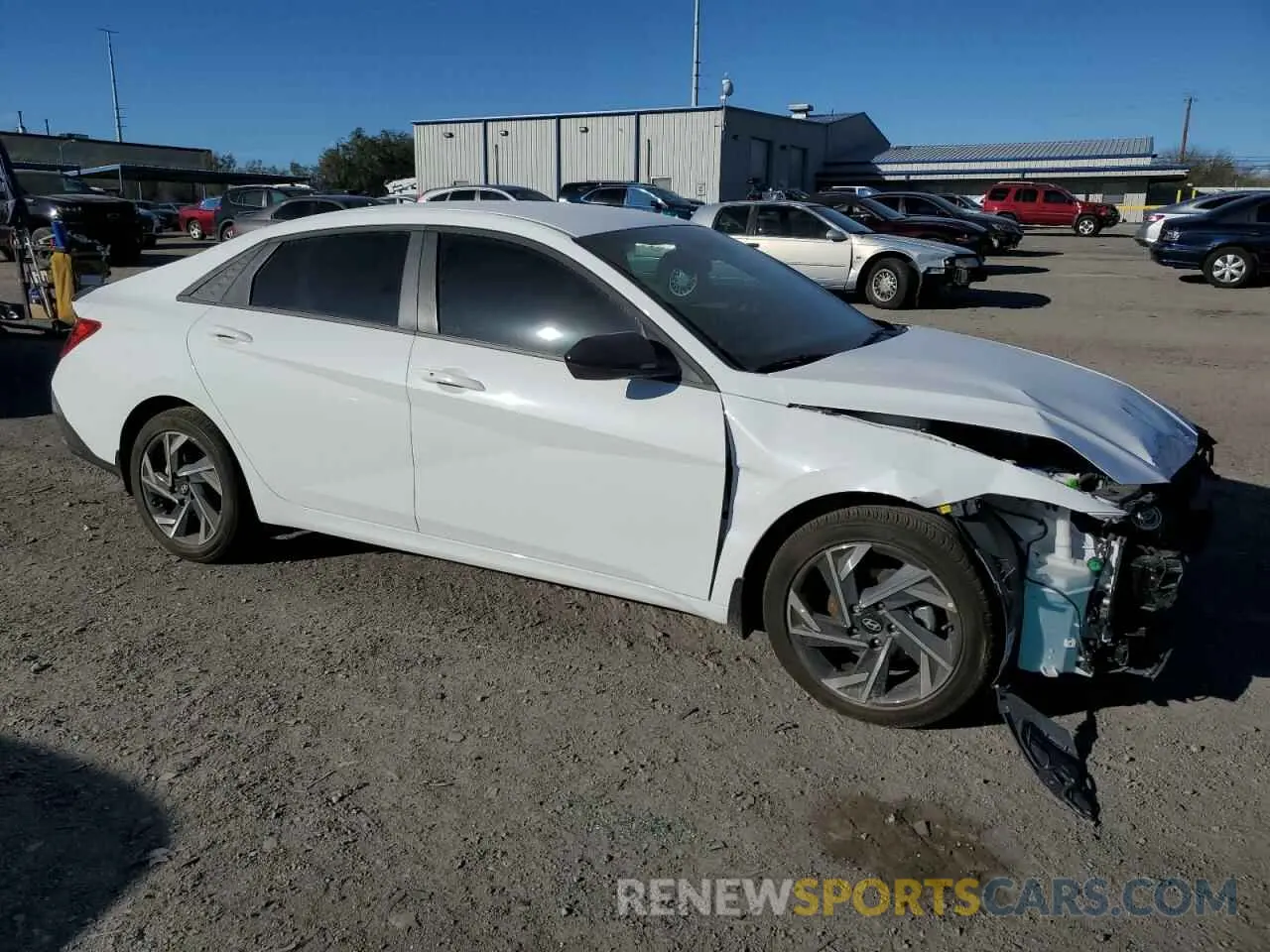 4 Photograph of a damaged car KMHLM4DGXSU955685 HYUNDAI ELANTRA 2025
