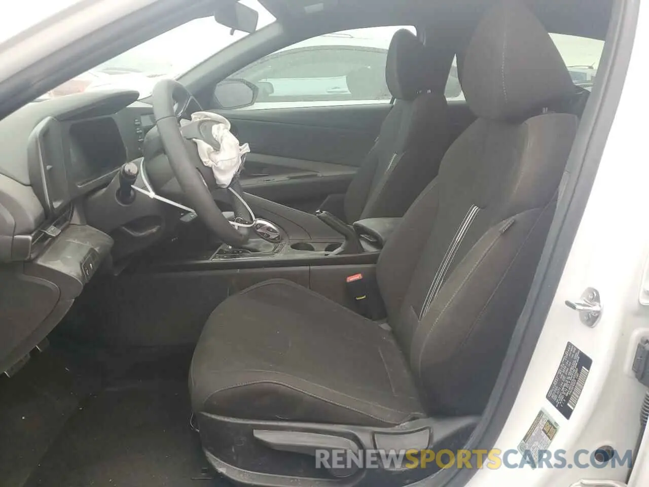 7 Photograph of a damaged car KMHLM4DGXSU955685 HYUNDAI ELANTRA 2025