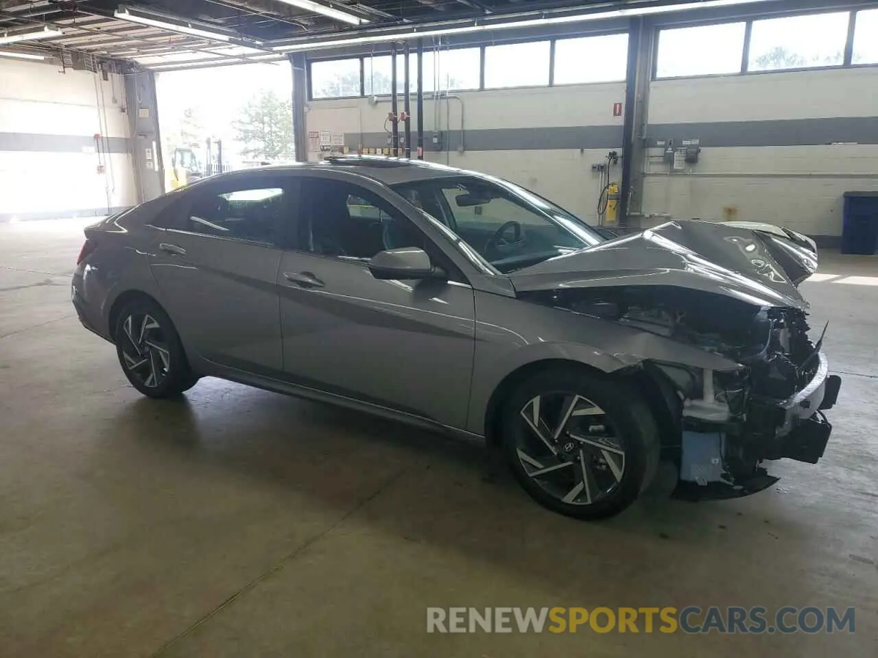 4 Photograph of a damaged car KMHLN4DJ1SU127064 HYUNDAI ELANTRA 2025