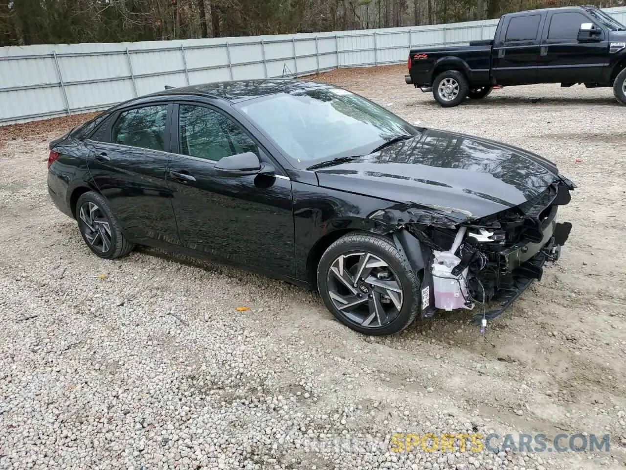 4 Photograph of a damaged car KMHLN4DJ3SU123274 HYUNDAI ELANTRA 2025