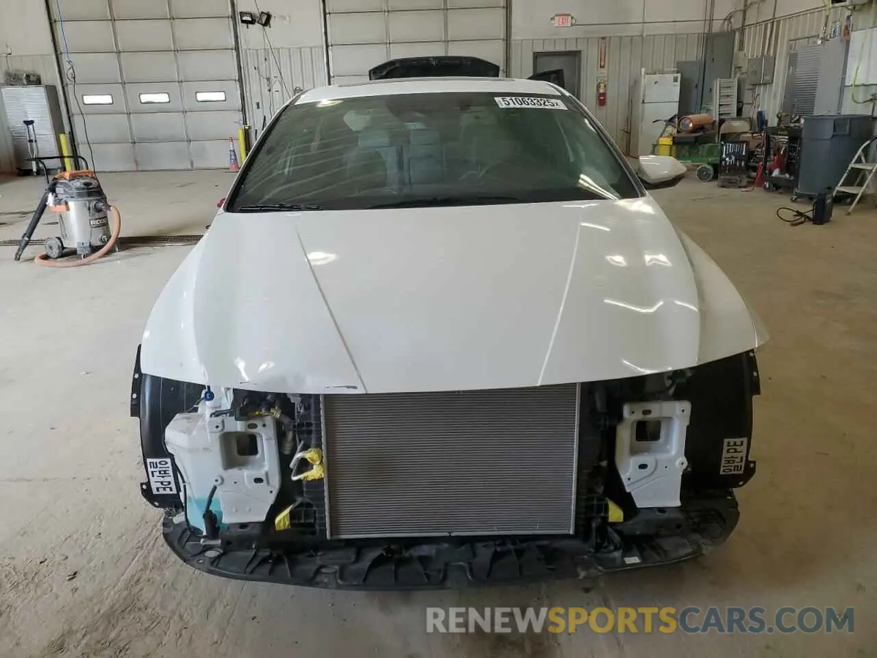 5 Photograph of a damaged car KMHLN4DJ4SU125373 HYUNDAI ELANTRA 2025