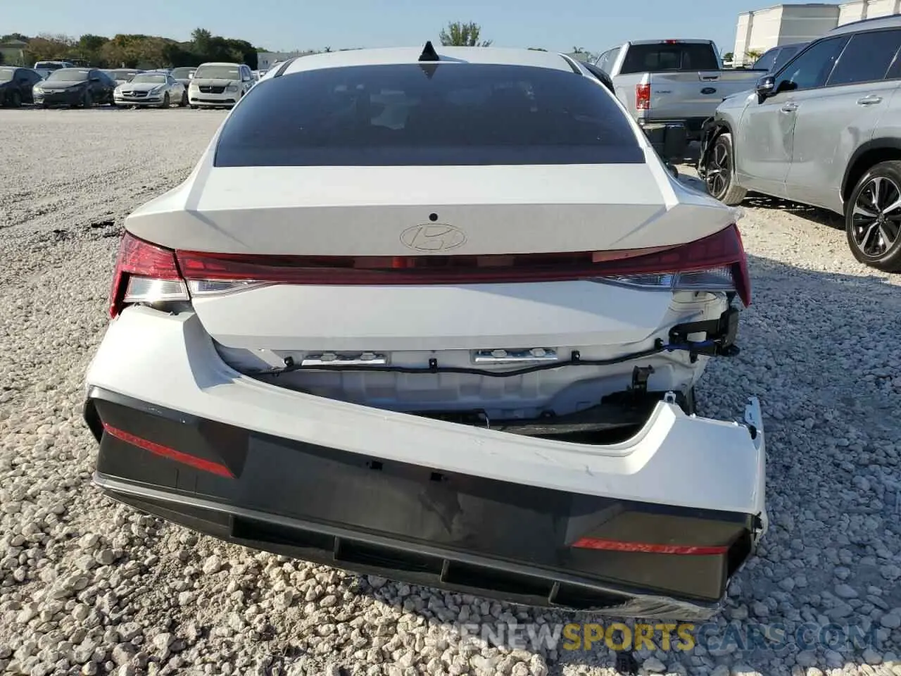 6 Photograph of a damaged car KMHLN4DJ7SU129286 HYUNDAI ELANTRA 2025