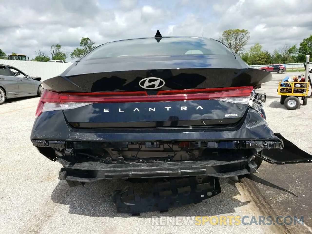 6 Photograph of a damaged car KMHLN4DJ9SU125255 HYUNDAI ELANTRA 2025