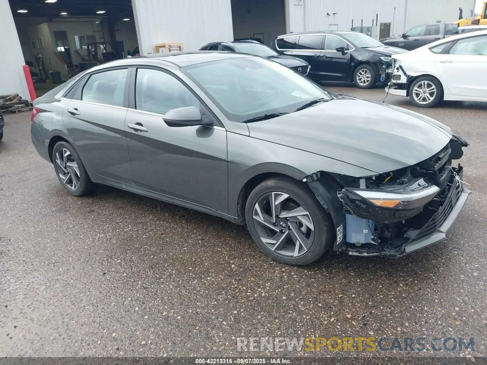 1 Photograph of a damaged car KMHLP4DG0SU910147 HYUNDAI ELANTRA 2025