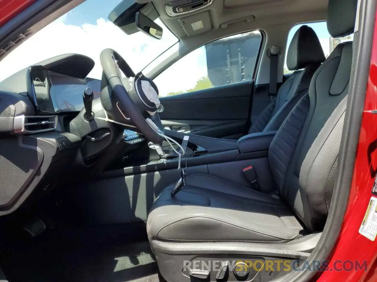 7 Photograph of a damaged car KMHLP4DG1SU957249 HYUNDAI ELANTRA 2025