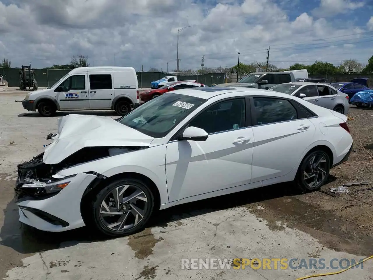 1 Photograph of a damaged car KMHLP4DG4SU924455 HYUNDAI ELANTRA 2025