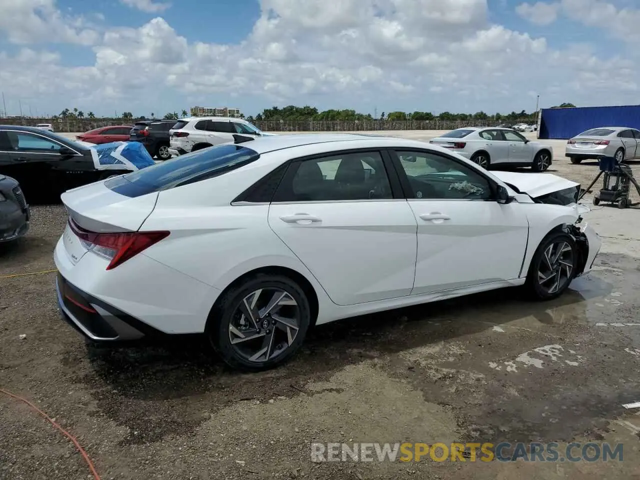 3 Photograph of a damaged car KMHLP4DG4SU924455 HYUNDAI ELANTRA 2025