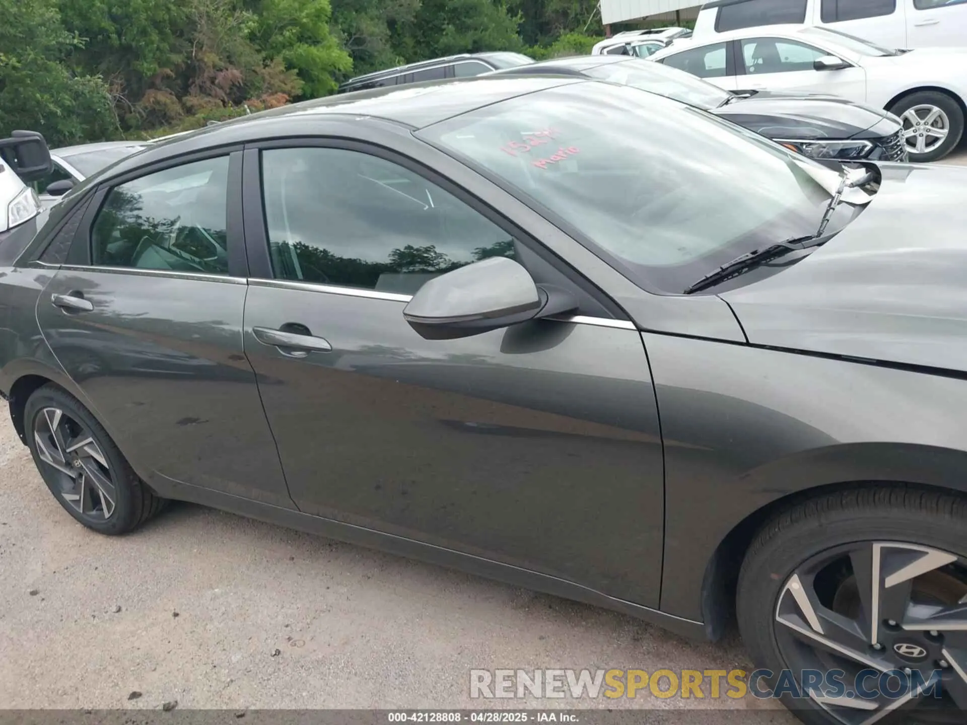 13 Photograph of a damaged car KMHLP4DG4SU957214 HYUNDAI ELANTRA 2025