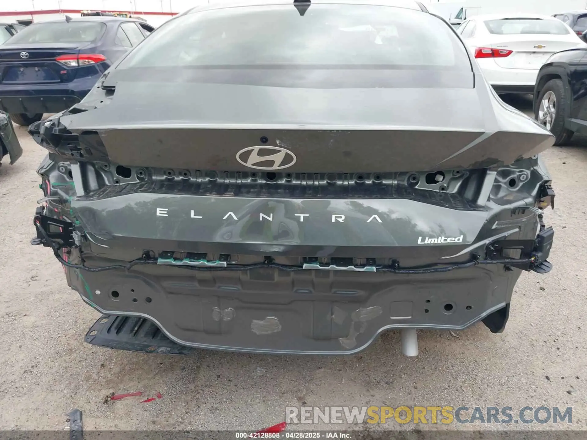 6 Photograph of a damaged car KMHLP4DG4SU957214 HYUNDAI ELANTRA 2025