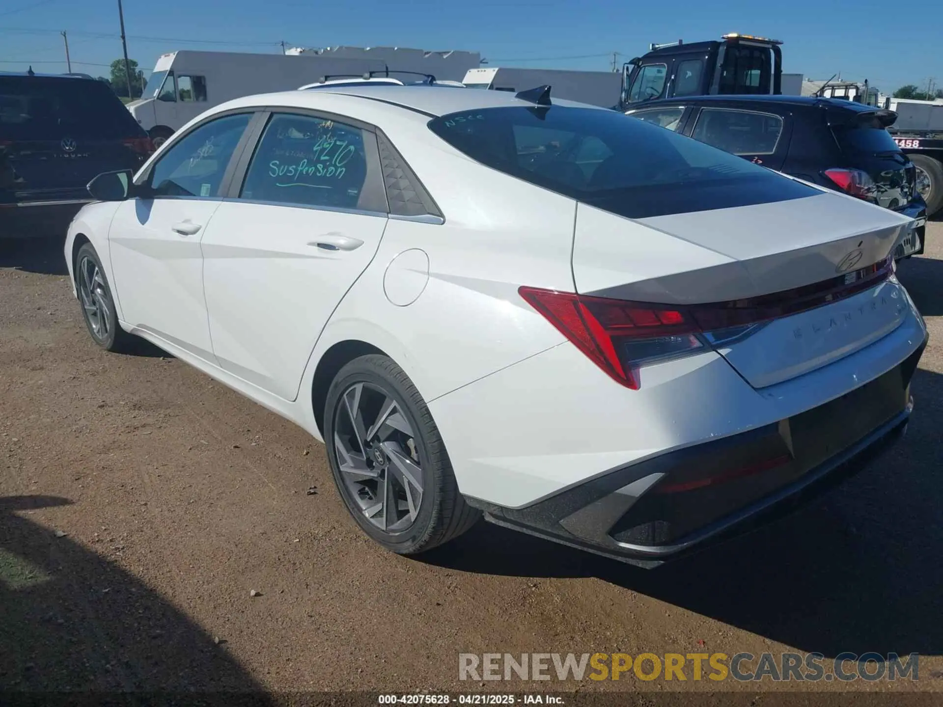 3 Photograph of a damaged car KMHLP4DG5SU894270 HYUNDAI ELANTRA 2025