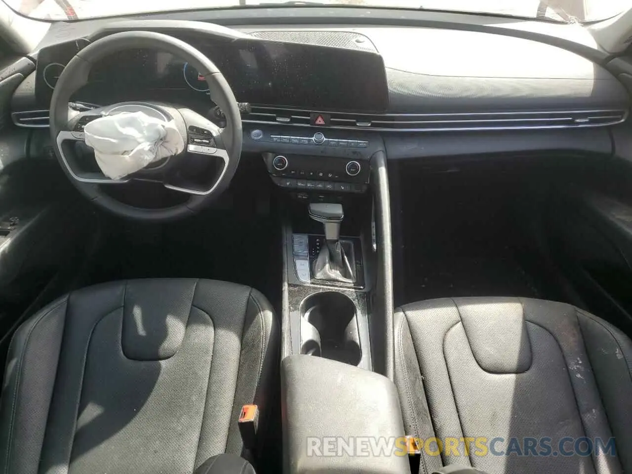 8 Photograph of a damaged car KMHLP4DG5SU905915 HYUNDAI ELANTRA 2025
