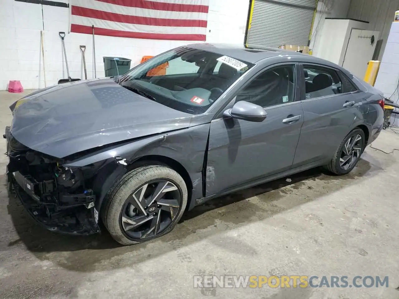 1 Photograph of a damaged car KMHLP4DG7SU908332 HYUNDAI ELANTRA 2025