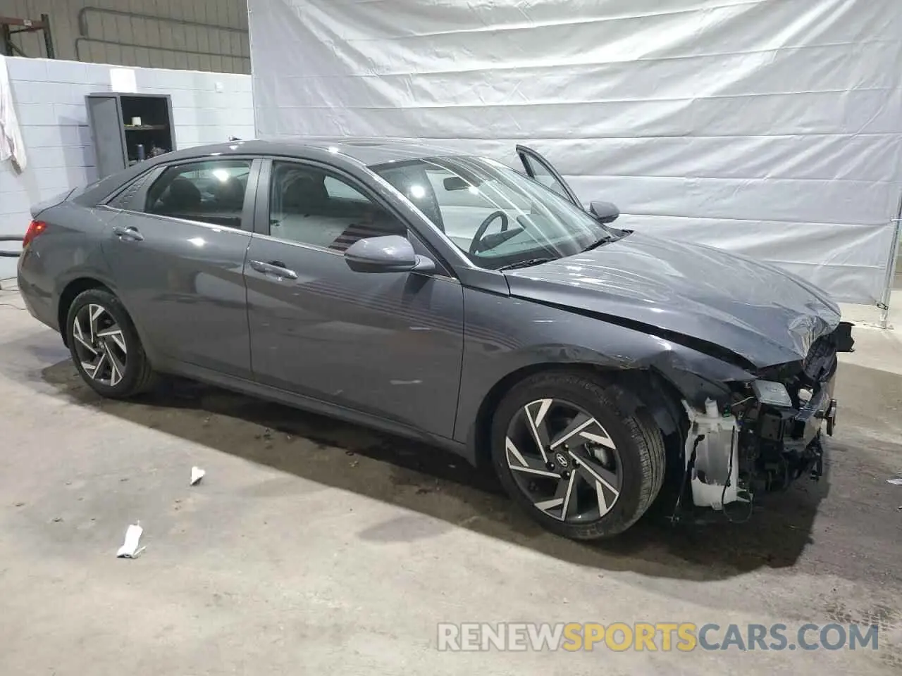 4 Photograph of a damaged car KMHLP4DG7SU908332 HYUNDAI ELANTRA 2025