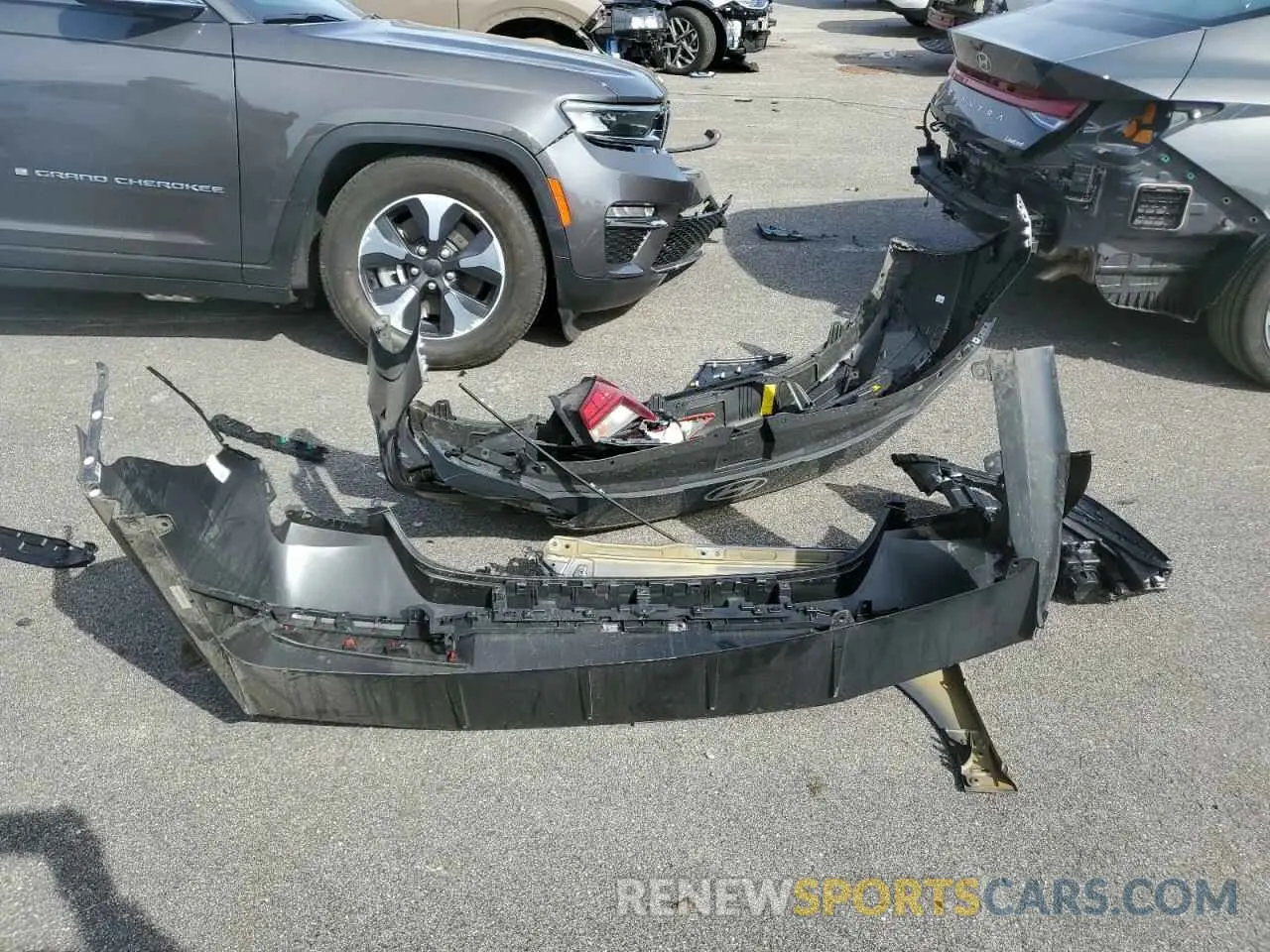 12 Photograph of a damaged car KMHLP4DG9SU908350 HYUNDAI ELANTRA 2025