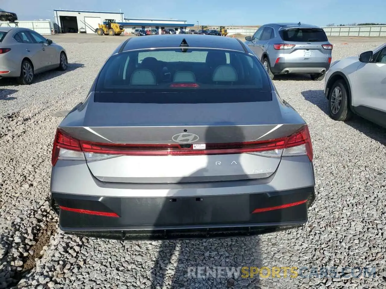 6 Photograph of a damaged car KMHLP4DG9SU942417 HYUNDAI ELANTRA 2025